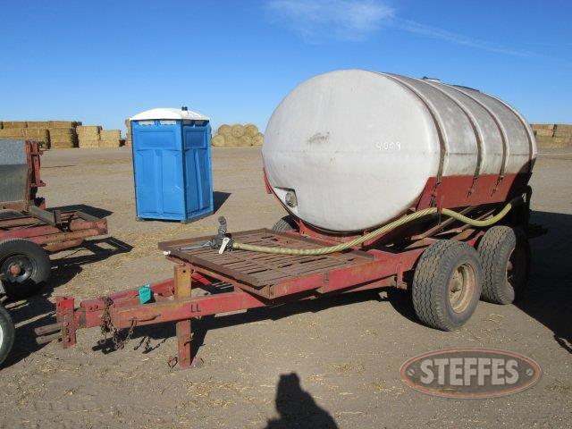 Tandem axle water trailer_0.JPG